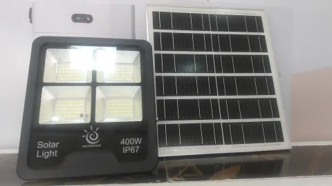 Masrcorp 600W Solar Flood Light with Light Control and Remote Control for Outdoor Area Lighting (BFB600)